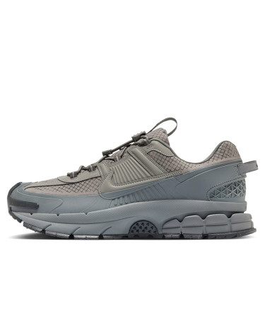Nike Zoom Vomero Roam Metallic Platinum HV6901-001
