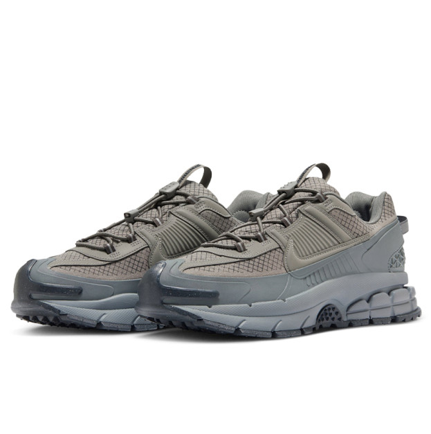 Nike Zoom Vomero Roam Metallic Platinum HV6901-001