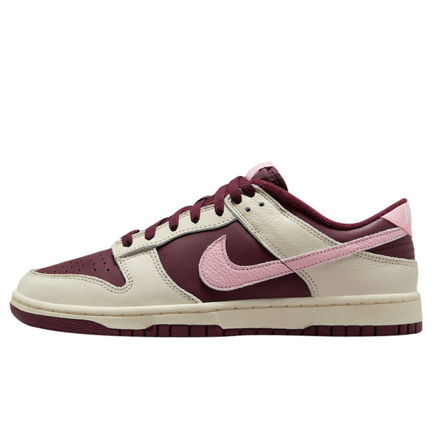 Nike Dunk Low Valentine’s Day DR9705-100