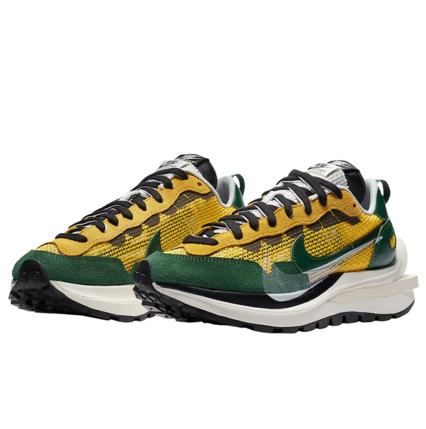 Nike Vaporwaffle sacai Tour Yellow Stadium Green CV1363-700