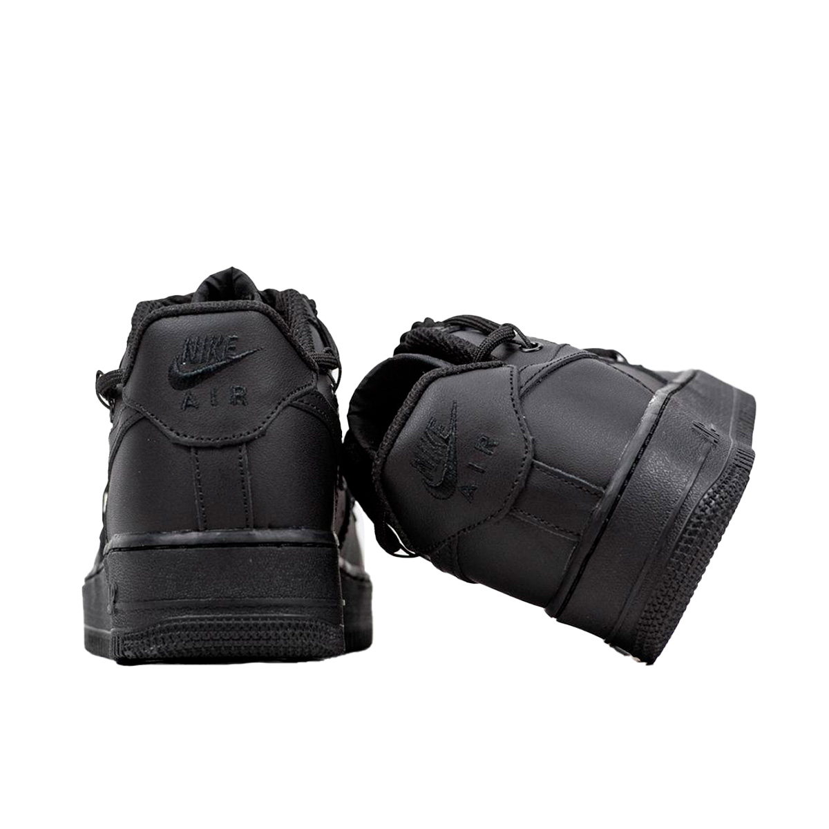 Nike air force 1 black laces on sale